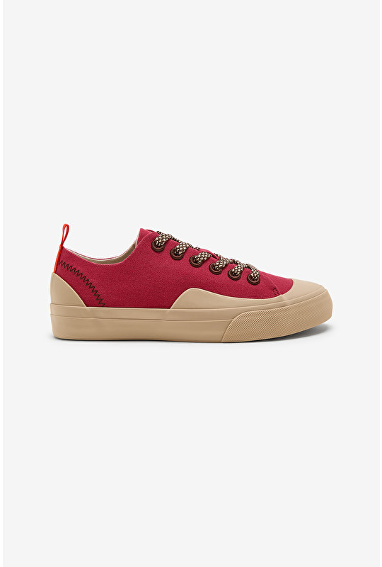 SPORTY CANVAS SNEAKERS